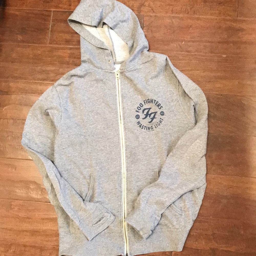 Foo Fighters zip up